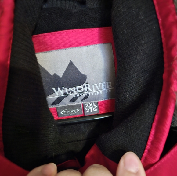 Women's Windriver T-Max Winter Parka Red - Picture 8 of 9